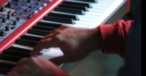 Keyboard-On-Stage-2-642x335