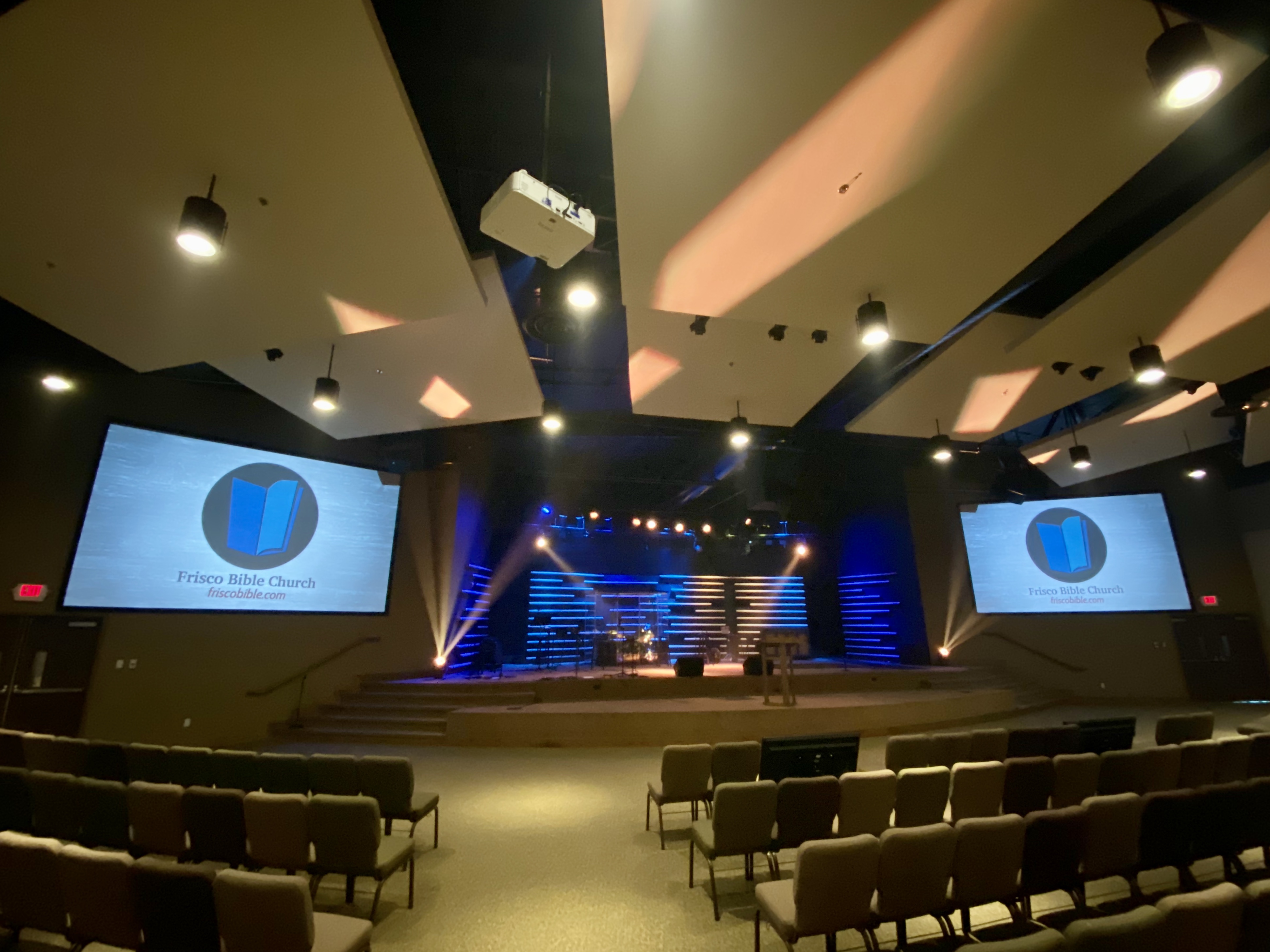 projection screens | Technologies for Worship Magazine