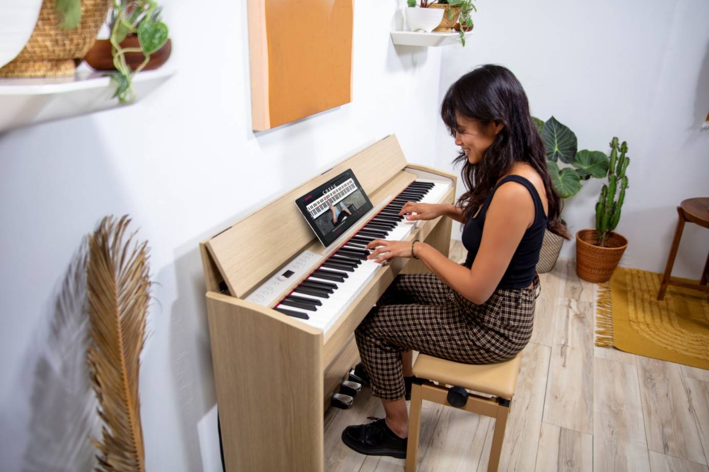 Roland - Free Online Piano Lessons