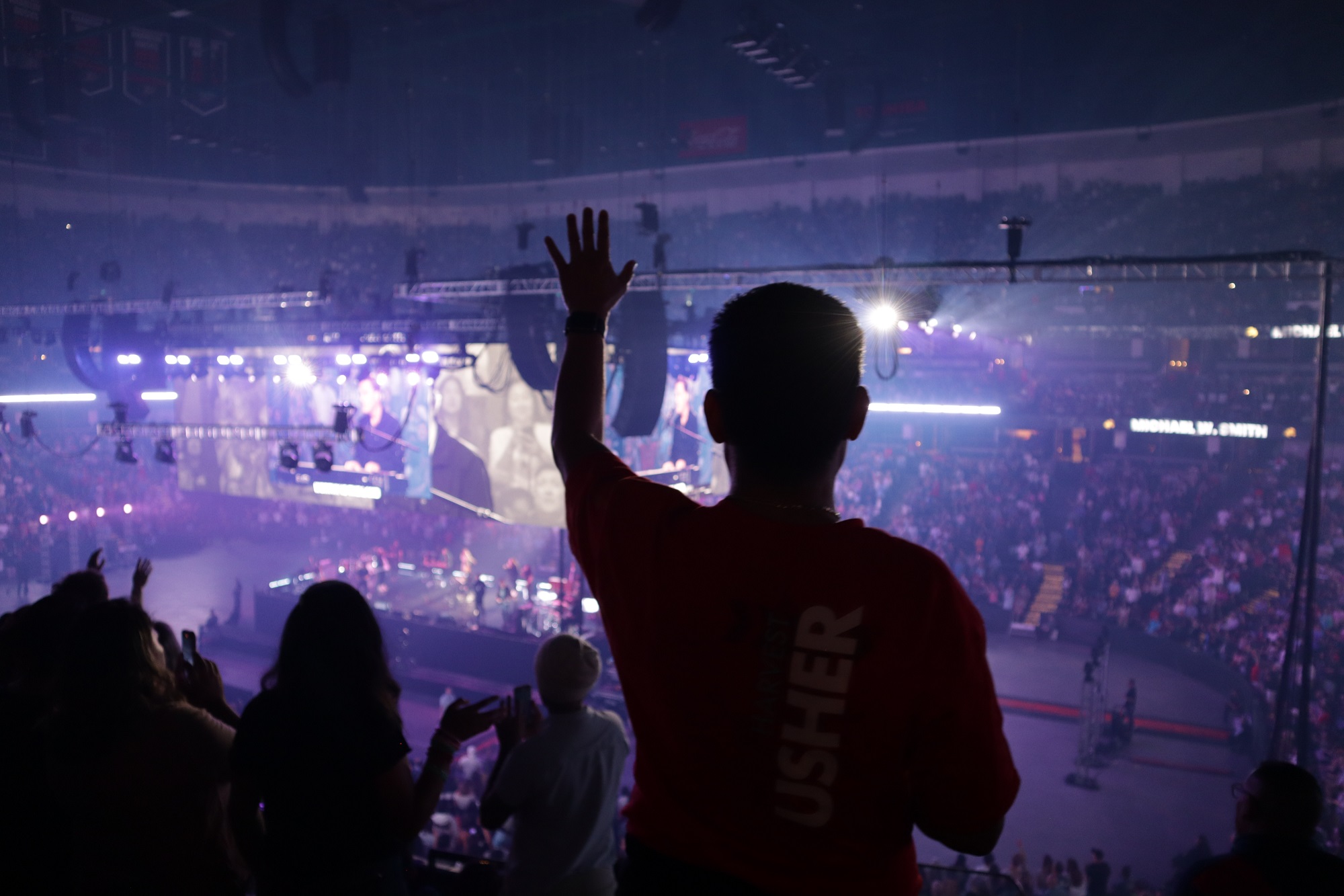 Elation Artiste™ lights Harvest Crusade in Southern California